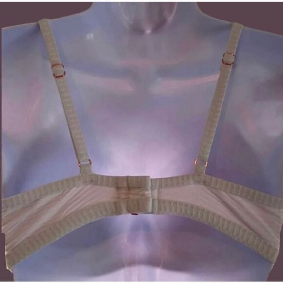 Shade & Shore Cream Ribbed Bikini Top Size 34D - Picture 6 of 6